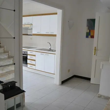 Triplex Sonnenland With Private Garden ホテル