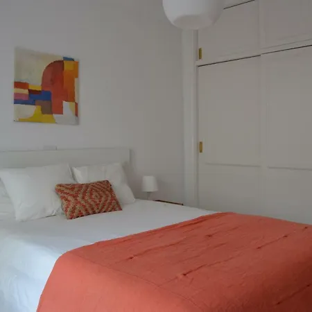 Triplex Sonnenland With Private Garden ホテル *